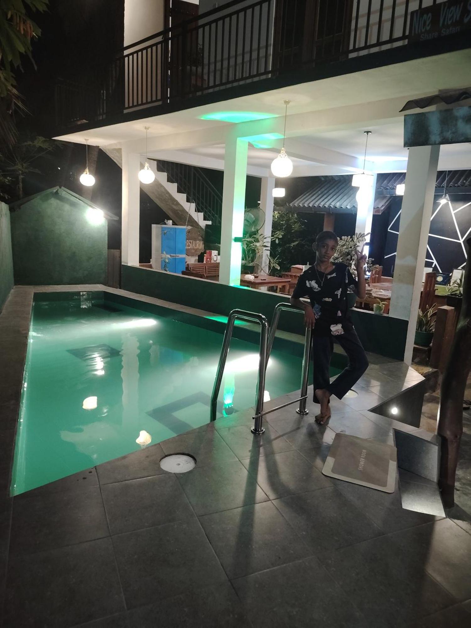 Peacock'S Paradise Safari Hostel ウダワラウェ エクステリア 写真